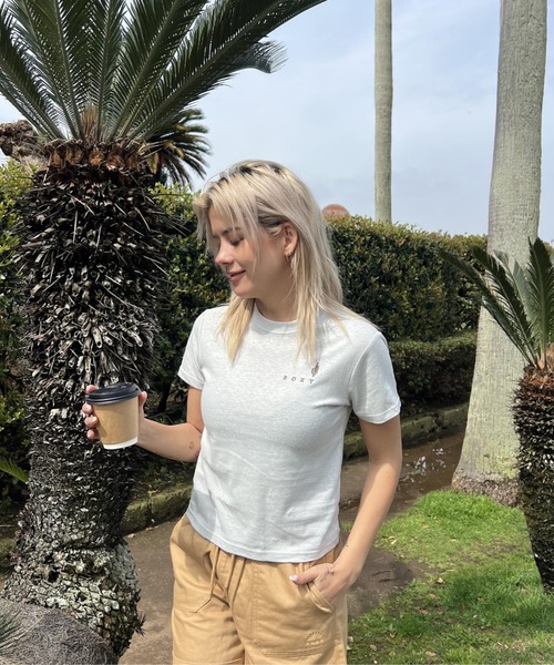 ROXY(ロキシー)の「SIMPLY CACTUS/ロキシー半袖Tシャツ(Tシャツ/カットソー・レディース・グリーン/グレー/レッド/ホワイト・SMALL/LARGE/MEDIUM)」の9枚目の写真