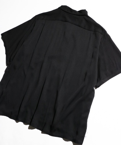 PLAYBOY(プレイボーイ)の「PLAYBOY / プレイボーイ 100COVER SS SHIRT レーヨンブロード オープンカラー 総柄SSシャツ(シャツ/ブラウス・メンズ・ブラック/その他1・LARGE/MEDIUM)」の17枚目の写真