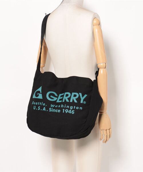 GERRY(ジェリー)の「GERRY / ニュースペーパーバッグ / R1993(ショルダーバッグ・レディース・アイボリー/ブラック・ONESIZE)」の3枚目の写真