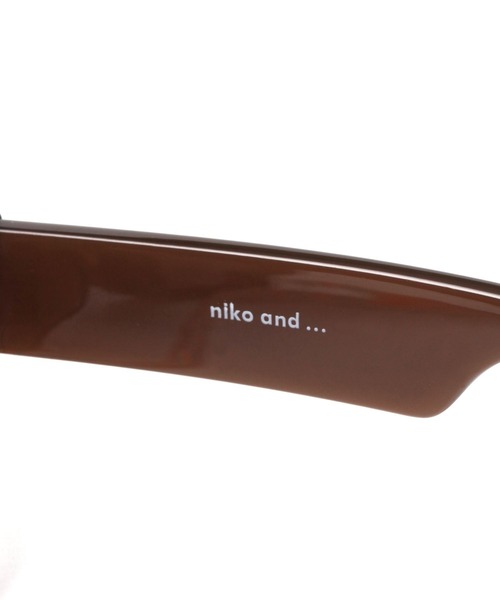niko and...(ニコアンド)の「オリジナルスクエアサングラス(サングラス・レディース・ブラック/モカ・FREE)」の13枚目の写真