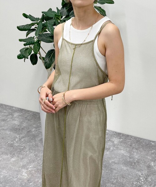 fredy emue(フレディエミュ)の「ラメメッシュキャミワンピース(ワンピース・レディース・ベージュ/ネイビー/オフホワイト・38)」の13枚目の写真