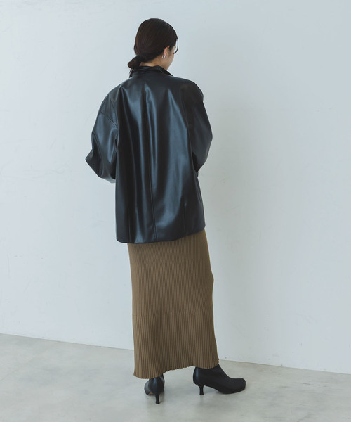 Noble（ノーブル）の「フェイクレザースタンドカラーコクーン