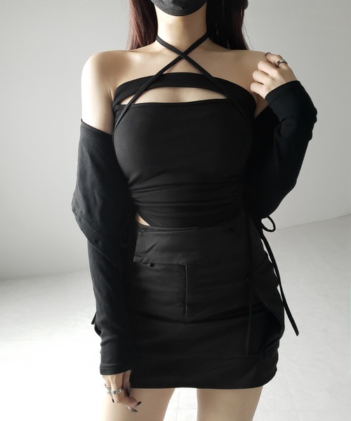 me+em select(ミームセレクト)の「【 カップ付き / 2WAY 】クロスストラップリボンカットアウトショートキャミソール / cross strap ribbon cutout short camisole(キャミソール・レディース・ブラック/ホワイト/グレー・FREE)」の16枚目の写真