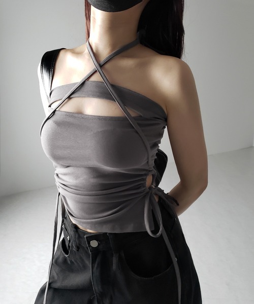 me+em select(ミームセレクト)の「【 カップ付き / 2WAY 】クロスストラップリボンカットアウトショートキャミソール / cross strap ribbon cutout short camisole(キャミソール・レディース・ブラック/ホワイト/グレー・FREE)」の19枚目の写真
