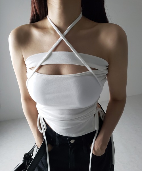 me+em select(ミームセレクト)の「【 カップ付き / 2WAY 】クロスストラップリボンカットアウトショートキャミソール / cross strap ribbon cutout short camisole(キャミソール・レディース・ブラック/ホワイト/グレー・FREE)」の6枚目の写真