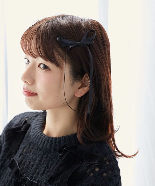 MAJESTIC LEGON（マジェスティックレゴン）の「ロングリボンヘアクリップ（バレッタ/ヘアクリップ・レディース・ブラック・FREE）」の2枚目の写真