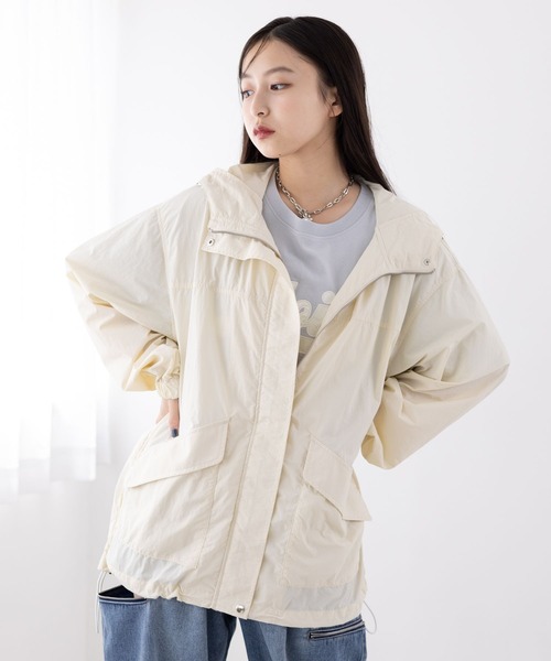 repipi armario(レピピ アルマリオ)の「ライトマウンテンパーカー(マウンテンパーカー・キッズ・ネイビー/ブラック/アイボリー・LARGE/MEDIUM/SMALL)」の2枚目の写真