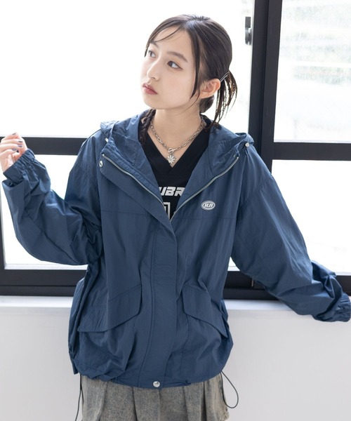 repipi armario(レピピ アルマリオ)の「ライトマウンテンパーカー(マウンテンパーカー・キッズ・ネイビー/ブラック/アイボリー・LARGE/MEDIUM/SMALL)」の14枚目の写真