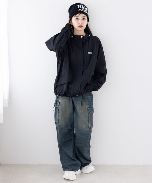 repipi armario(レピピ アルマリオ)の「ライトマウンテンパーカー(マウンテンパーカー・キッズ・ネイビー/ブラック/アイボリー・LARGE/MEDIUM/SMALL)」の8枚目の写真