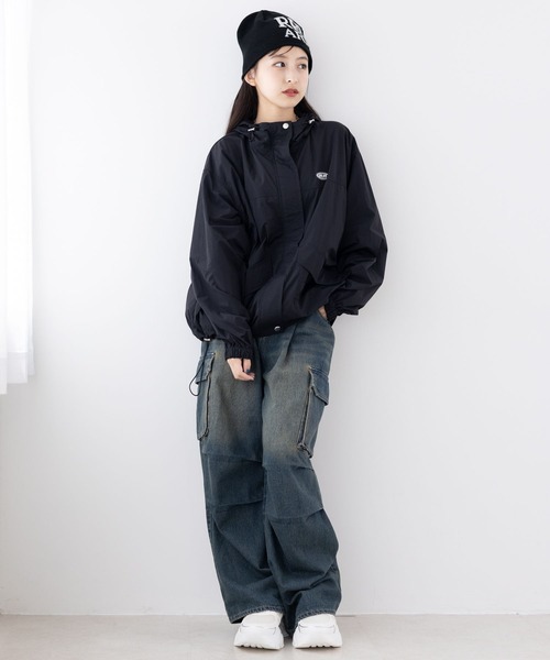 repipi armario(レピピ アルマリオ)の「ライトマウンテンパーカー(マウンテンパーカー・キッズ・ネイビー/ブラック/アイボリー・LARGE/MEDIUM/SMALL)」の10枚目の写真