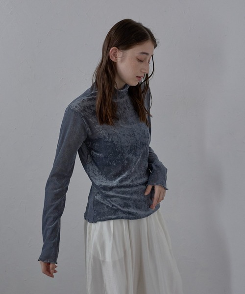 MINERTE(ミネルテ)の「【MINERTE】flocky mesh pullover / フロッキーメッシュプルオーバー(Tシャツ/カットソー・レディース・ブラック/グレイッシュベージュ/ブルーグレー・FREE)」の2枚目の写真