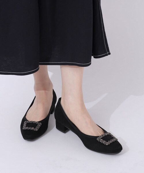 SHOO・LA・RUE(シューラルー)の「◆【ストレッチ】大人のきらめき ビジューヒールパンプス(パンプス・レディース・ブラック/ダークブラウン・45/35)」の3枚目の写真