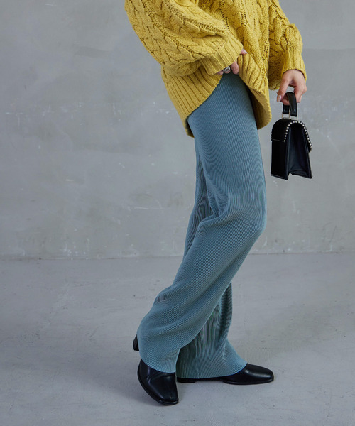 Fashion Letter（ファッションレター）の「【美脚魅せ/7色展開/低身長さん対応】セルフカットプリーツパンツ ストレート ボトムス プリーツ セルフカット パンツ（その他パンツ・レディース・ブルー/アイボリー/ブラック/マスタード/ピンク/テラコッタ/レッド・M）」の17枚目の写真