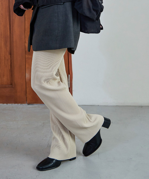 Fashion Letter（ファッションレター）の「【美脚魅せ/7色展開/低身長さん対応】セルフカットプリーツパンツ ストレート ボトムス プリーツ セルフカット パンツ（その他パンツ・レディース・ブルー/アイボリー/ブラック/マスタード/ピンク/テラコッタ/レッド・M）」の22枚目の写真