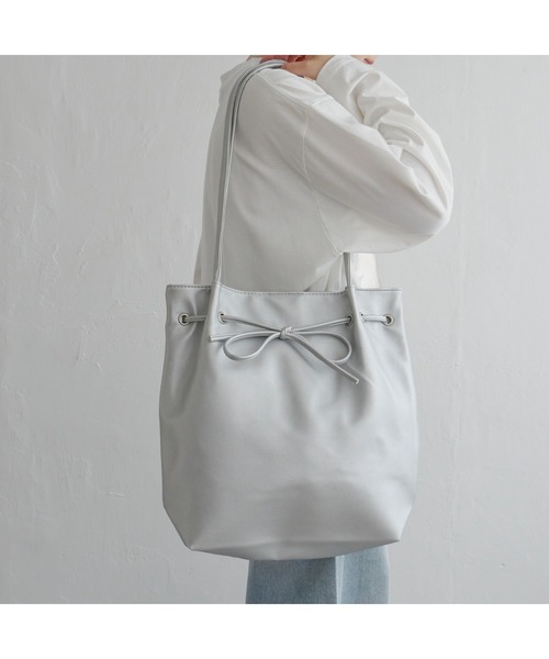 notch.(ノッチ)の「リボントートバッグ(トートバッグ・レディース・シルバー系/ブラック/チャコールグレー・ONESIZE)」の21枚目の写真