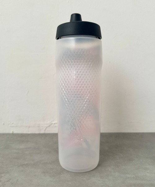 NIKE(ナイキ)の「Nike(ナイキ)/ リフュエル スクイズボトル スポーツボトル ウォーターボトル 水筒 24oz 700ml グラフィック(水筒・メンズ・その他2/その他1/その他3・FREE)」の5枚目の写真