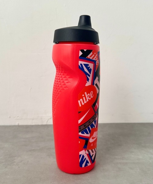 NIKE(ナイキ)の「Nike(ナイキ)/ リフュエル スクイズボトル スポーツボトル ウォーターボトル 水筒 24oz 700ml グラフィック(水筒・メンズ・その他2/その他1/その他3・FREE)」の8枚目の写真
