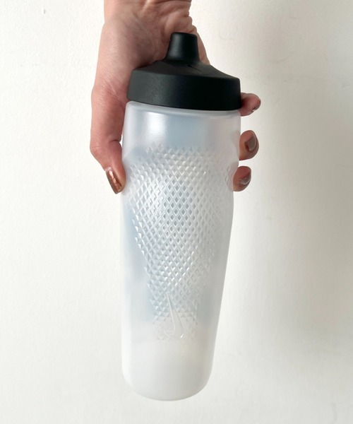 NIKE(ナイキ)の「Nike(ナイキ)/ リフュエル スクイズボトル スポーツボトル ウォーターボトル 水筒 24oz 700ml グラフィック(水筒・メンズ・その他2/その他1/その他3・FREE)」の18枚目の写真