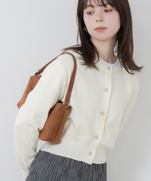 HEILIS（ヘイリス）の「ショート丈メタルボタンカーディガン