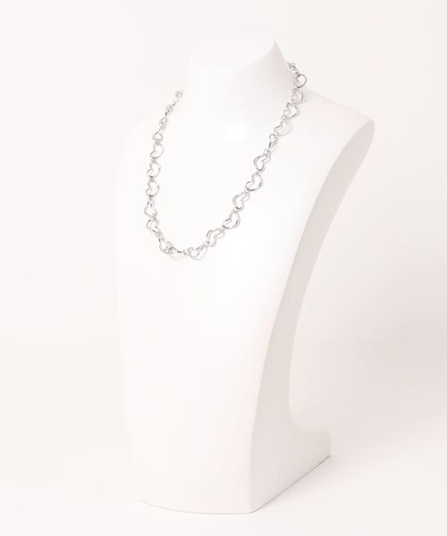 LOWRYS FARM（ローリーズファーム）の「ハートチェーンネックレス　 142872（ネックレス・レディース・シルバー・FREE）」の2枚目の写真