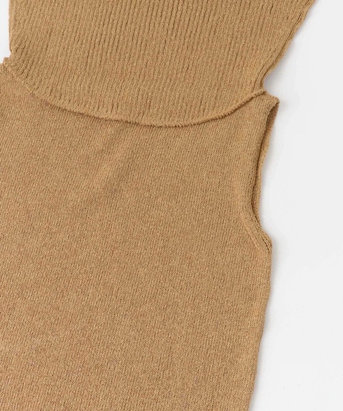 URBAN RESEARCH ROSSO WOMEN（アーバンリサーチ　ロッソ）の「ドライタッチオフショルダーニット（ニット/セーター・レディース・ブラック/ライトベージュ/キャメル・FREE）」の16枚目の写真