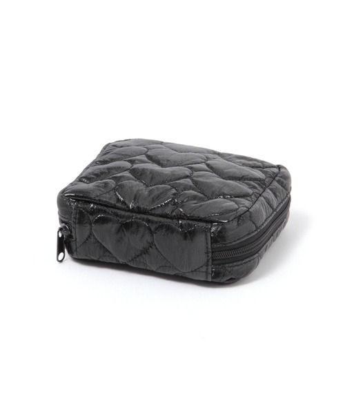 BAYFLOW（ベイフロー）の「[縦型内ポケット付き]BFキルティングスクエアポーチ（ポーチ・レディース・ブラック/シルバー・0）」の7枚目の写真