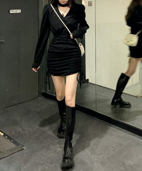 Nia(ニア)の「Nia(ニア)/Vネックチョーカー風 シャーリングワンピース(ワンピース・レディース・ブラック/アイボリー・LARGE/MEDIUM/X-LARGE)」の13枚目の写真