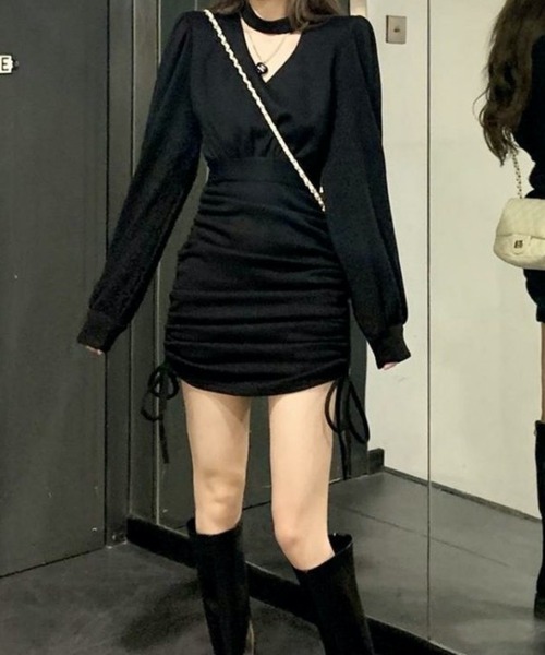 Nia(ニア)の「Nia(ニア)/Vネックチョーカー風 シャーリングワンピース(ワンピース・レディース・ブラック/アイボリー・LARGE/MEDIUM/X-LARGE)」の20枚目の写真