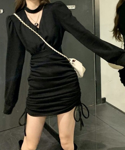 Nia(ニア)の「Nia(ニア)/Vネックチョーカー風 シャーリングワンピース(ワンピース・レディース・ブラック/アイボリー・LARGE/MEDIUM/X-LARGE)」の21枚目の写真
