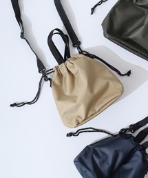 TRUSS SUSTAINABLE リサイクルポリエステルパースミニバッグ