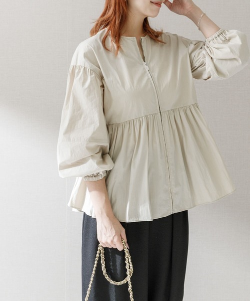 URBAN RESEARCH ROSSO WOMEN（アーバンリサーチ　ロッソ）の「ジップアップボリュームブラウス（シャツ/ブラウス・レディース・ブラック/ベージュ/ホワイト・FREE）」の6枚目の写真