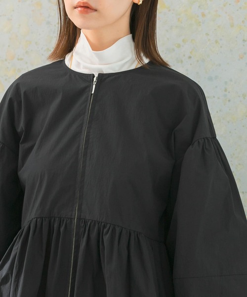 URBAN RESEARCH ROSSO WOMEN（アーバンリサーチ　ロッソ）の「ジップアップボリュームブラウス（シャツ/ブラウス・レディース・ブラック/ベージュ/ホワイト・FREE）」の15枚目の写真