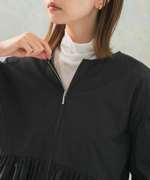 URBAN RESEARCH ROSSO WOMEN（アーバンリサーチ　ロッソ）の「ジップアップボリュームブラウス（シャツ/ブラウス・レディース・ブラック/ベージュ/ホワイト・FREE）」の16枚目の写真