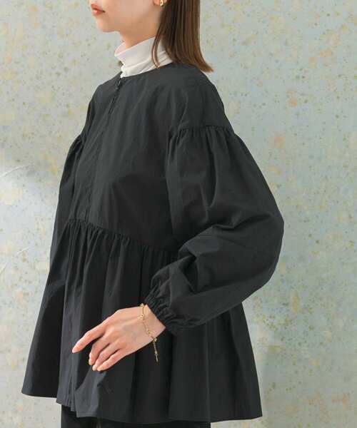 URBAN RESEARCH ROSSO WOMEN（アーバンリサーチ　ロッソ）の「ジップアップボリュームブラウス（シャツ/ブラウス・レディース・ブラック/ベージュ/ホワイト・FREE）」の18枚目の写真