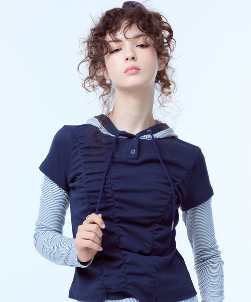LUVISTRUE(ラヴイズトゥルー)の「PA STRIPE HOODIE TEE(Tシャツ/カットソー・レディース・ブラック/ネイビー・FREE)」の2枚目の写真