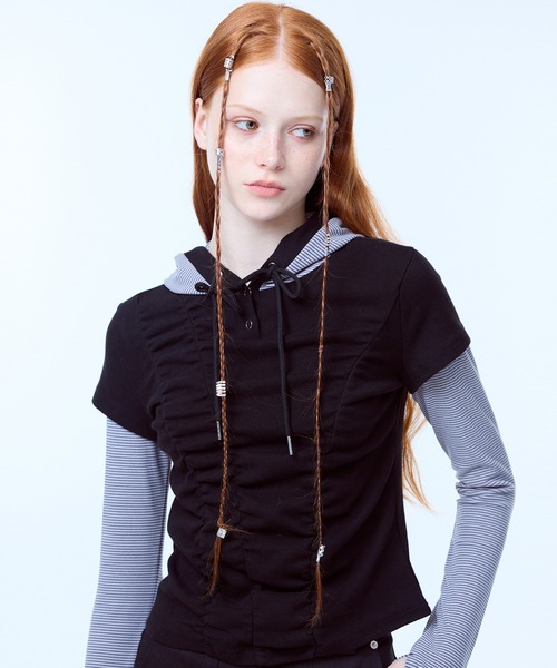 LUVISTRUE(ラヴイズトゥルー)の「PA STRIPE HOODIE TEE(Tシャツ/カットソー・レディース・ブラック/ネイビー・FREE)」の1枚目の写真