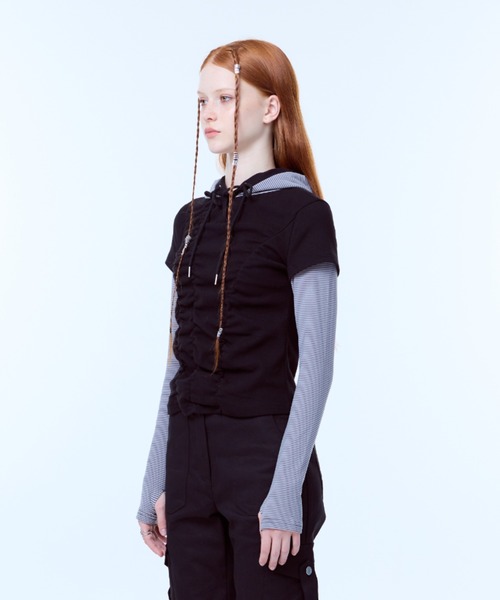LUVISTRUE(ラヴイズトゥルー)の「PA STRIPE HOODIE TEE(Tシャツ/カットソー・レディース・ブラック/ネイビー・FREE)」の4枚目の写真