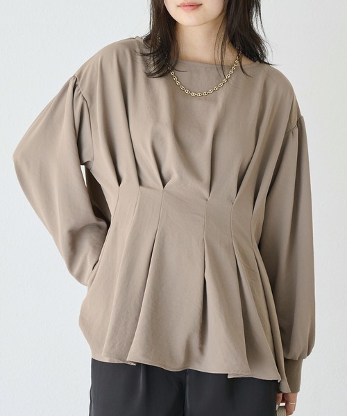 LAVEANGE（ラビアンジェ）の「【洗える】ウエストタックブラウス（シャツ/ブラウス・レディース・ブラック/オフホワイト/モカ・M/LL/3L/4L/5L）」の14枚目の写真