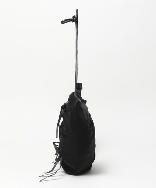 FOREVER 21（フォーエバー トゥエンティーワン）の「ベロアショルダーバッグ（ショルダーバッグ・レディース・グレー/ブラック・FREE）」の4枚目の写真