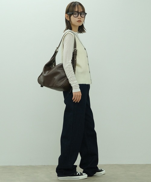 HEILIS(ヘイリス)の「Vネック刺繍入りラインニットベスト / ワンポイント カレッジ スクール フレンチ シティガール 韓国(ベスト・レディース・ネイビー/グレー/アイボリー・FREE)」の15枚目の写真