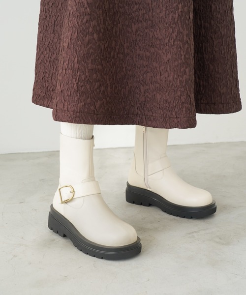Launa lea(ラウナレア)の「トラックソールショートブーツ(S147)(ブーツ・レディース・ブラック/アイボリー・S/M/L/LL)」の16枚目の写真
