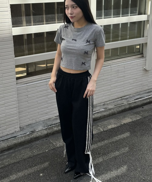 madrepadre(マドレパドレ)の「リボンデザインショート丈半袖Tシャツ(Tシャツ/カットソー・レディース・グレー/ブラック/ホワイト・LARGE)」の16枚目の写真