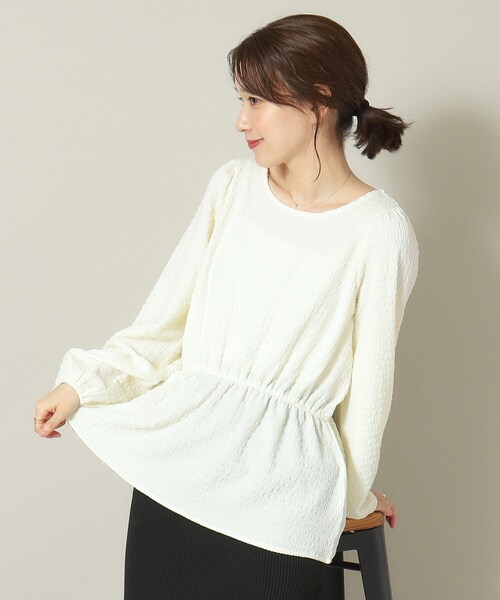 ITS'DEMO（イッツデモ）の「◆【手洗い可】ふくれジャカードペプラムプルオーバー（Tシャツ/カットソー・レディース・イエロー/アイボリー/ブルーグリーン/ブラック・00）」の2枚目の写真