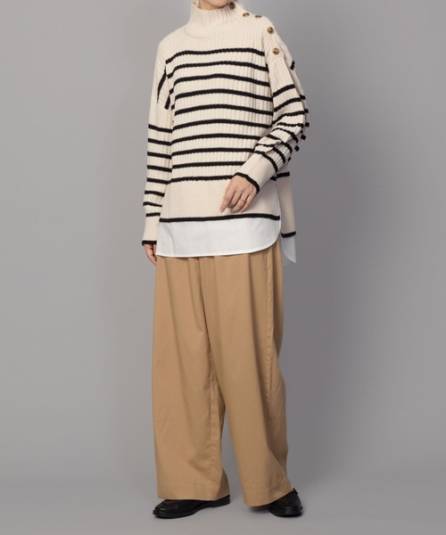 NAVY(ネイビー)の「nAvy 洗えるニット 肩ボタンフェイクレイヤードハイネック(ニット/セーター・レディース・オレンジ/ベージュ/ホワイト×ブラック/ブルーグリーン/杢グレー・フリー)」の6枚目の写真