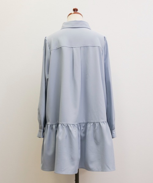 CLETTE(クレット)の「アシメティアード長袖シャツチュニック(チュニック・レディース・アイボリー/ブルー/チャコールグレー・LL/3L/4L)」の21枚目の写真