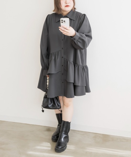 CLETTE(クレット)の「アシメティアード長袖シャツチュニック(チュニック・レディース・アイボリー/ブルー/チャコールグレー・LL/3L/4L)」の9枚目の写真