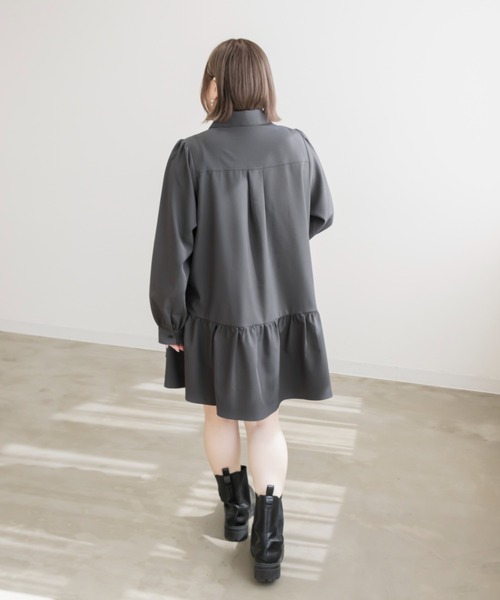 CLETTE(クレット)の「アシメティアード長袖シャツチュニック(チュニック・レディース・アイボリー/ブルー/チャコールグレー・LL/3L/4L)」の13枚目の写真