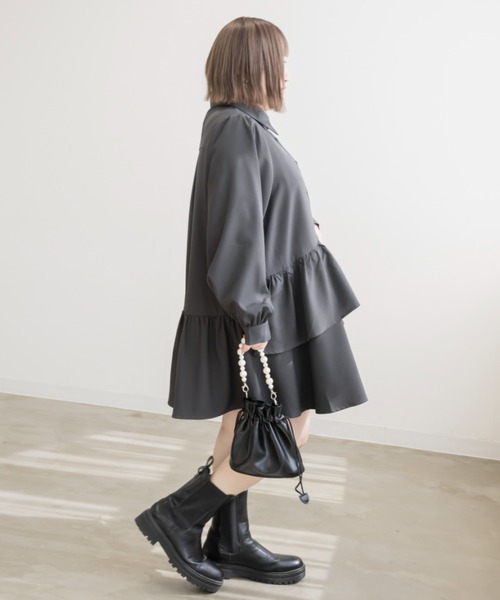 CLETTE(クレット)の「アシメティアード長袖シャツチュニック(チュニック・レディース・アイボリー/ブルー/チャコールグレー・LL/3L/4L)」の12枚目の写真