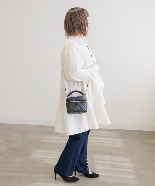 CLETTE(クレット)の「アシメティアード長袖シャツチュニック(チュニック・レディース・アイボリー/ブルー/チャコールグレー・LL/3L/4L)」の6枚目の写真