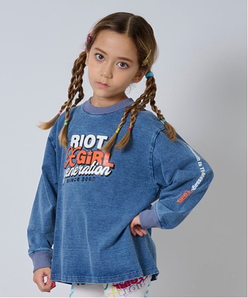 X-girl Stages(エックスガールステージス)の「【残り80cmのみ!】ロゴプリント長袖Tシャツ(Tシャツ/カットソー・キッズ・オフホワイト/ブルー/ブラック・80cm/90cm/100cm/110cm/120cm/130cm/140cm)」の3枚目の写真